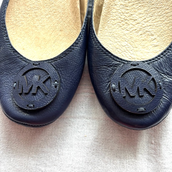 NWOT MICHAEL Michael Kors Lindsey Leather Ballet Flats navy SZ 8 M - Picture 4 of 14